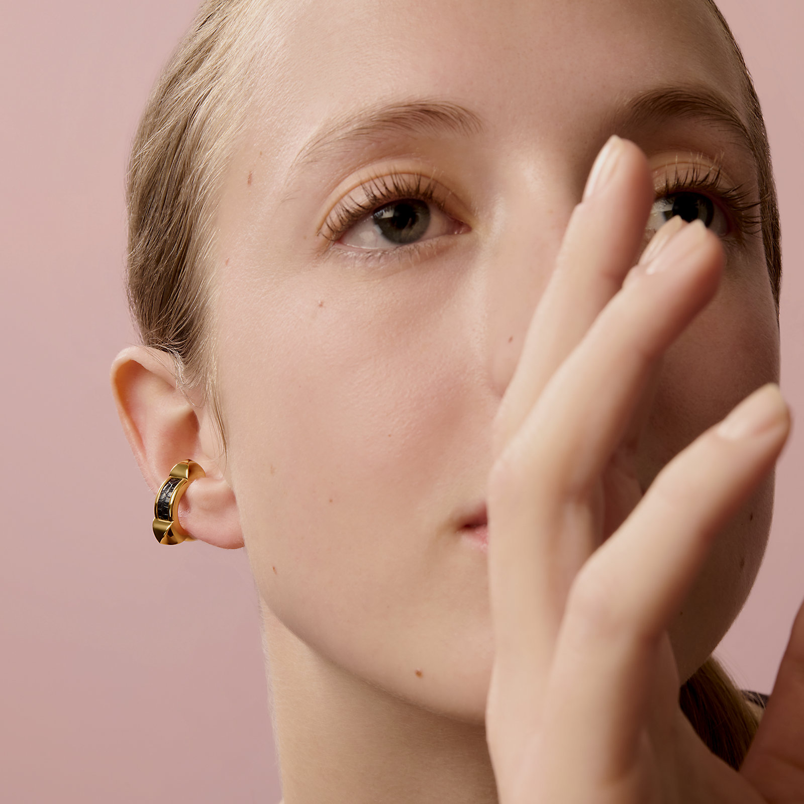 Athena ear cuff