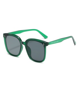 Fashion sunscreen glasses frame Sunglasses for women