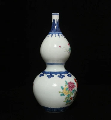 26.5CM Qianlong Old Signed Antique Chinese Blue & White Porcelain Vase w/ cock