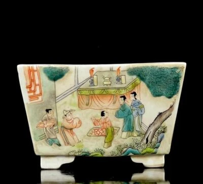 Qianlong Signed Old Chinese Wucai Brush Pot W/figure CK443