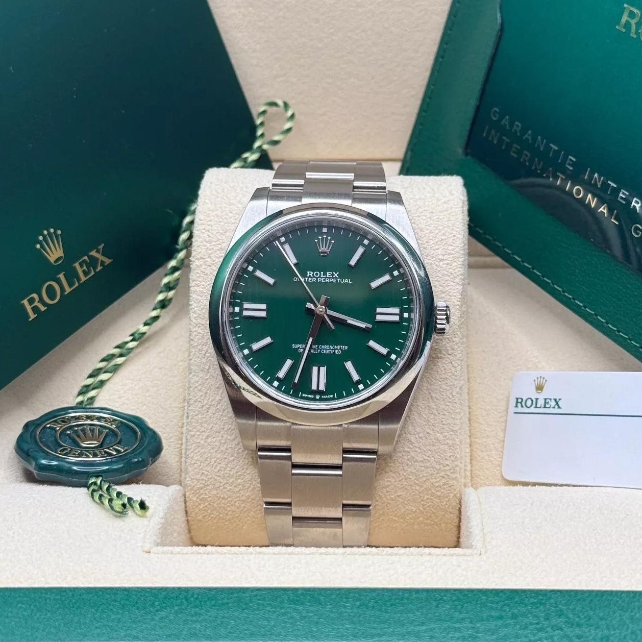 Rolex Oyster Perpetual 36mm 126000-0005 Green Dial Oyster Stainless Steel Bracelet