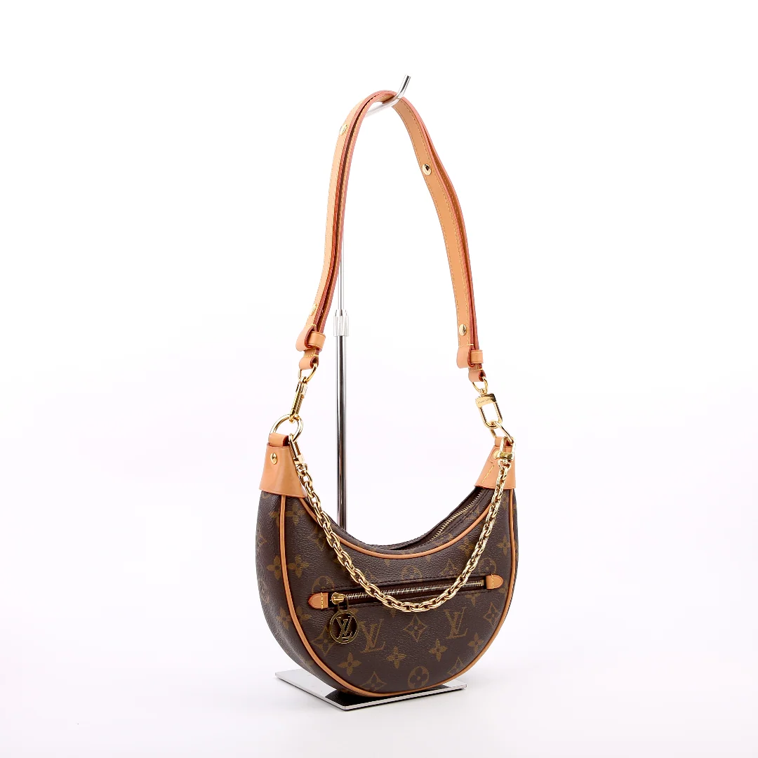LOUIS VUITTON Loop Monogram