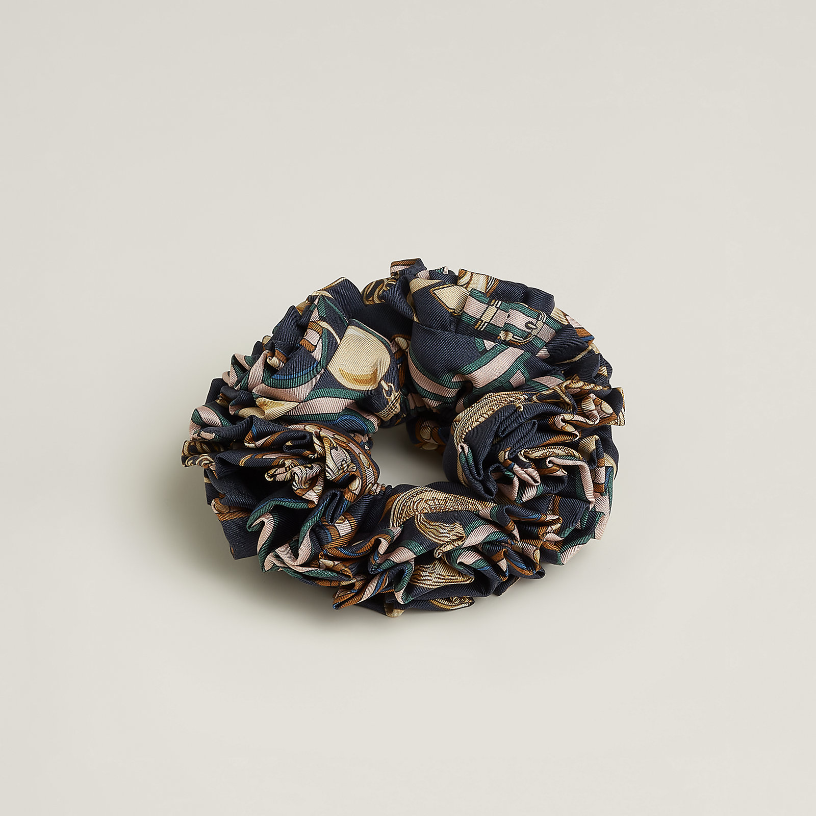 Magnolia Grand Tralala scrunchie