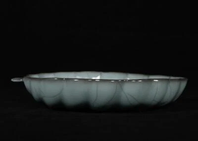 Shouchengdian Signed Old Chinese Guan Kiln Brush Washer w/leaf N2983