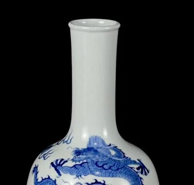 Kangxi Signed Old Chinese Blue & White Porcelain Vase w/ dragon CK173
