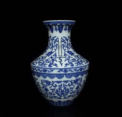 32CM Qianlong Signed Old Chinese Blue and White Vase W/flower