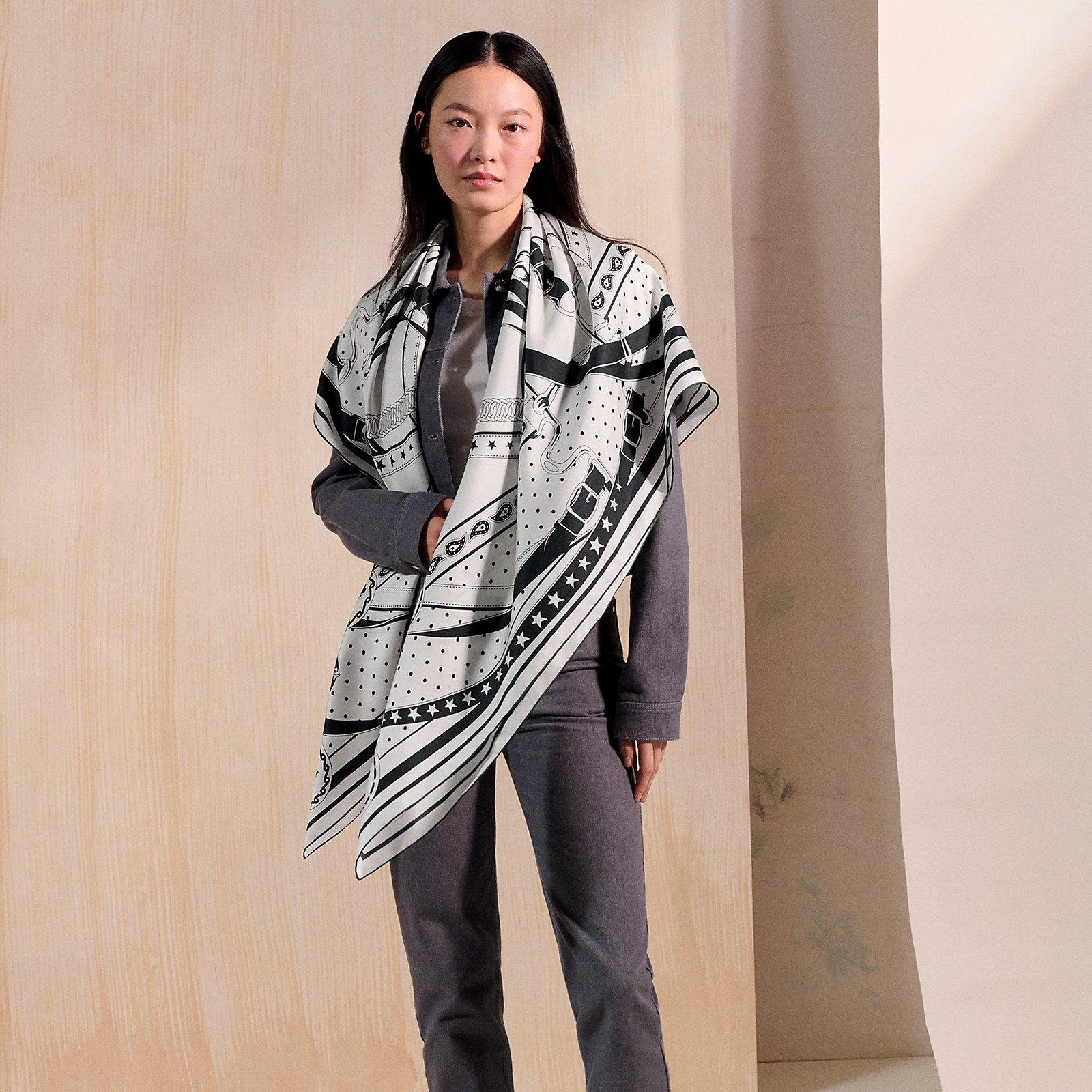 La Promenade du Matin Bandana double face scarf 140