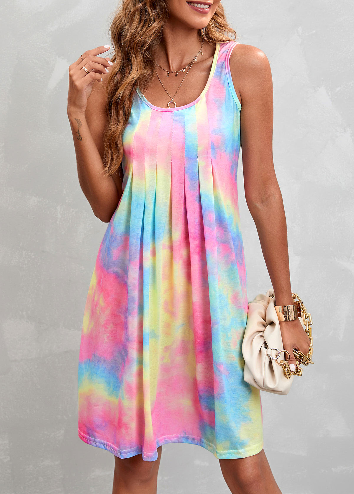 Sleeveless Round Neck Pleated Design Dress
