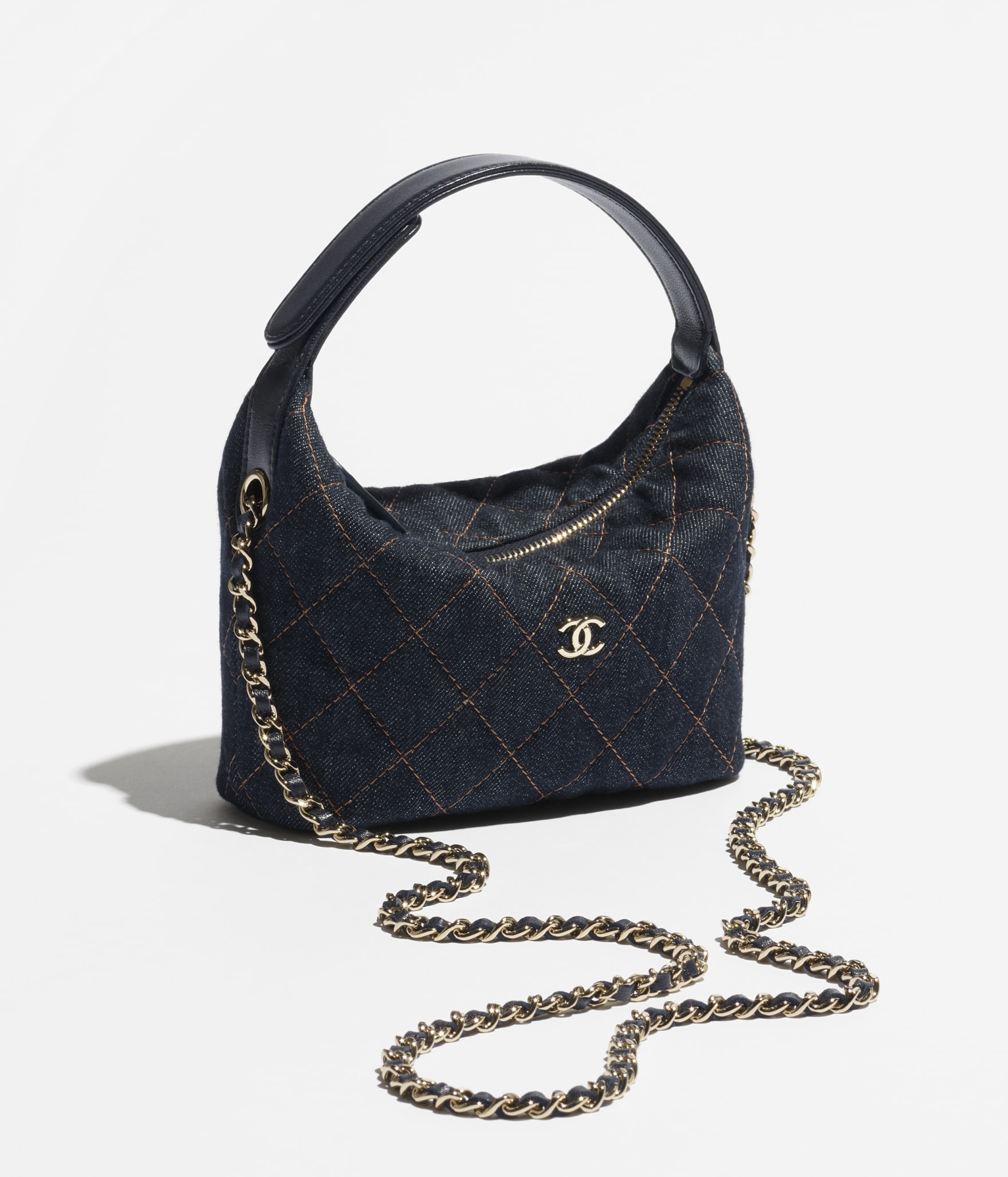 Classic Clutch with Chain