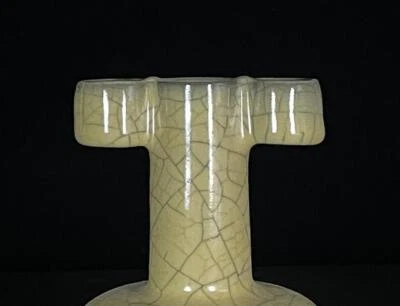 Old Chinese Ge Yao Ge Kiln Vase w/ear N889