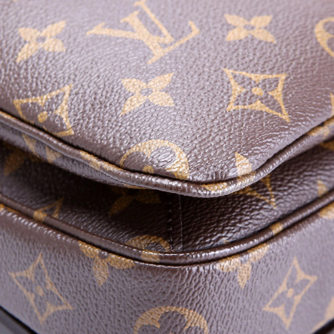 Pochette Metis Monogram
