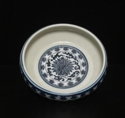 Qianlong Signed Antique Chinese Blue & White Porcelain Brush Washer w/flowers