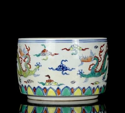 Chenghua Signed Old Chinese Doucai Cricket Pot w/dragon N1136