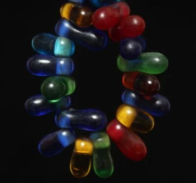 31 Pcs Chinese Nephrite Coloured Glaze Beats