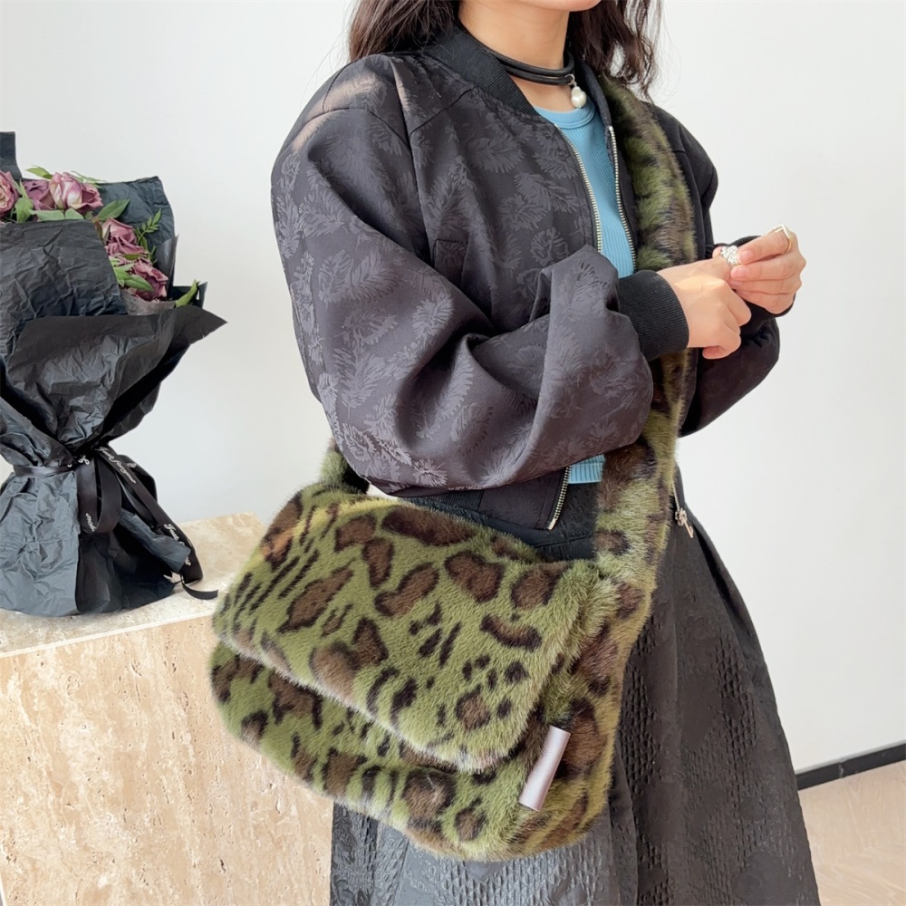 Shoulder leopard elmo autumn and winter students pack