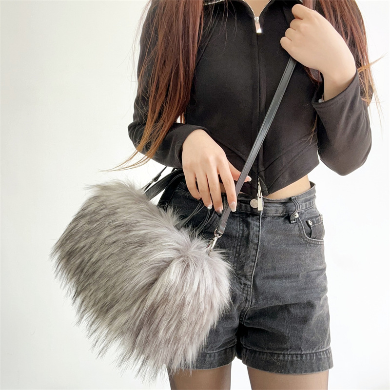 Plush messenger European style handbag