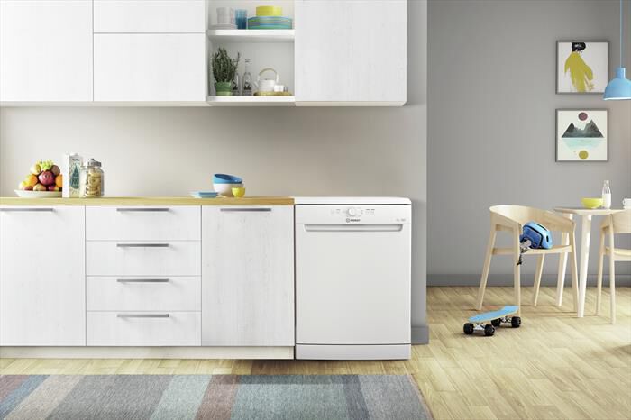 INDESIT - Lavastoviglie IN2FD14BNP80W Classe D 14 coperti