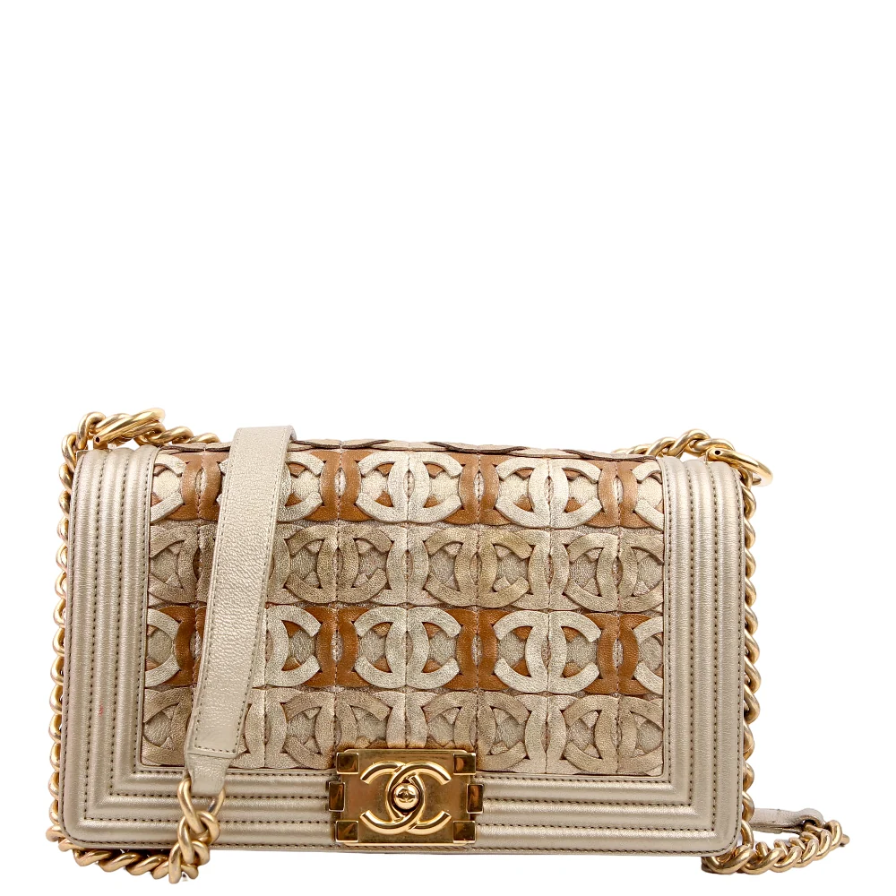 CHANEL VIP HOLD--Boy Flap CC Cutout Small Lambskin 20M