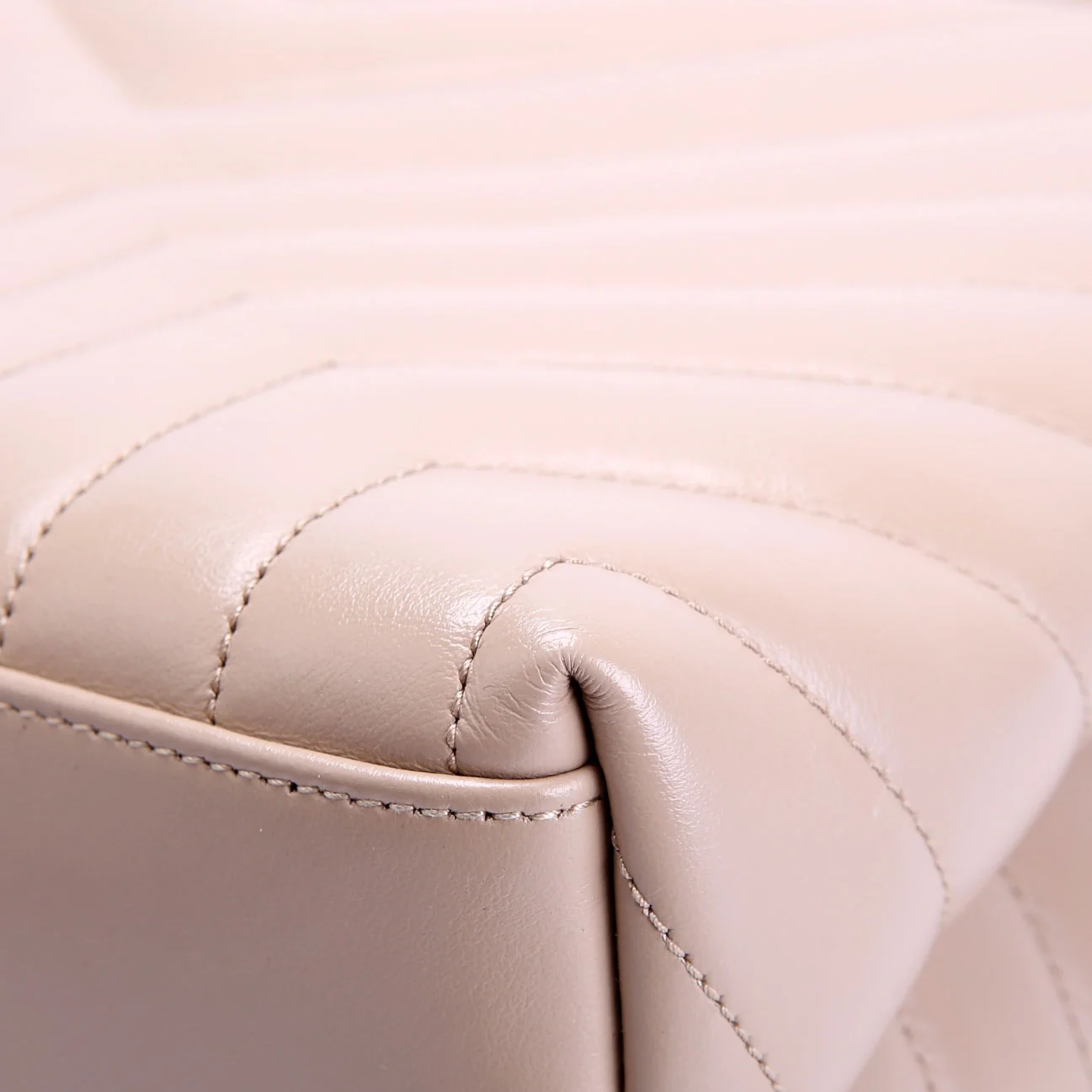 LouLou Medium Quilted Tan