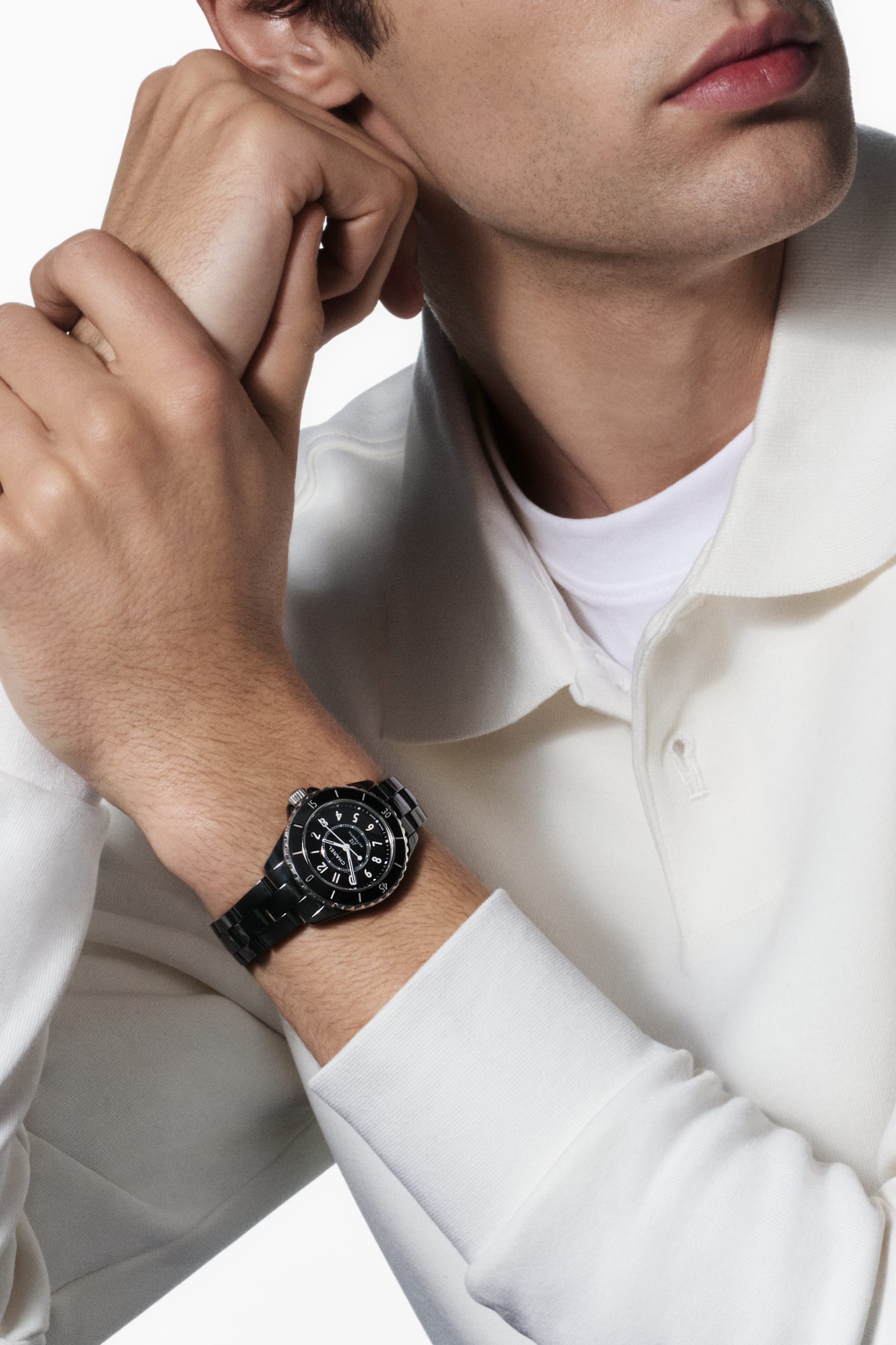 J12 Caliber 12.2 33 mm watch