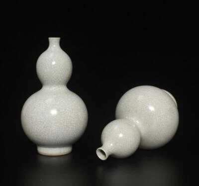 Pair Yongzheng Signed Chinese Ge Yao Ge Kiln Gourd Vase