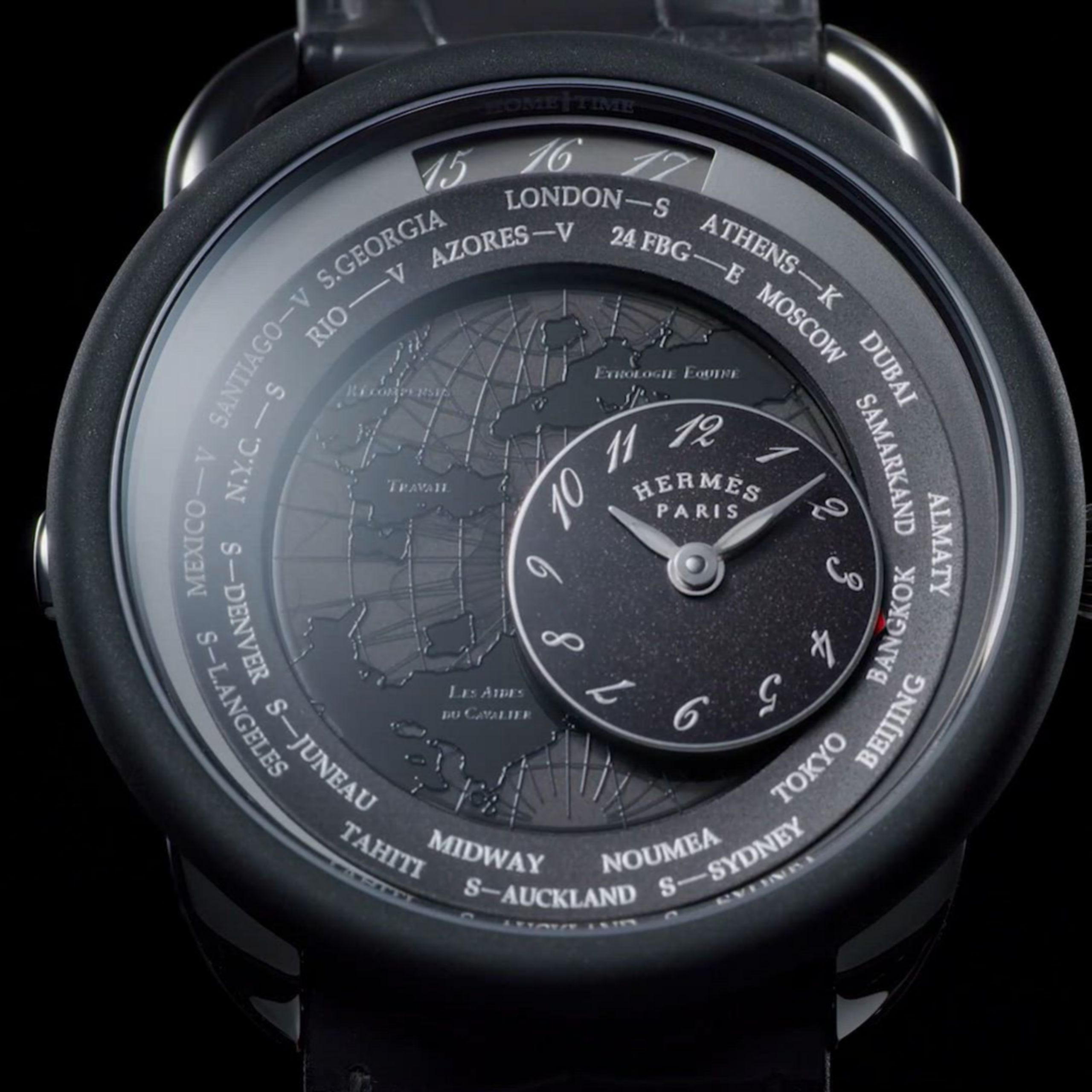 Arceau Le Temps Voyageur watch, 41 mm
