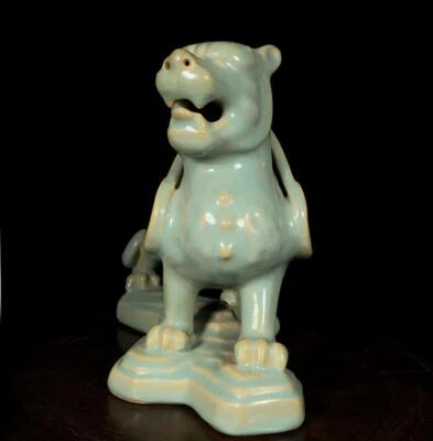 Old Chinese Song Ru Yao Ru Kiln Statue w/tiger CK708
