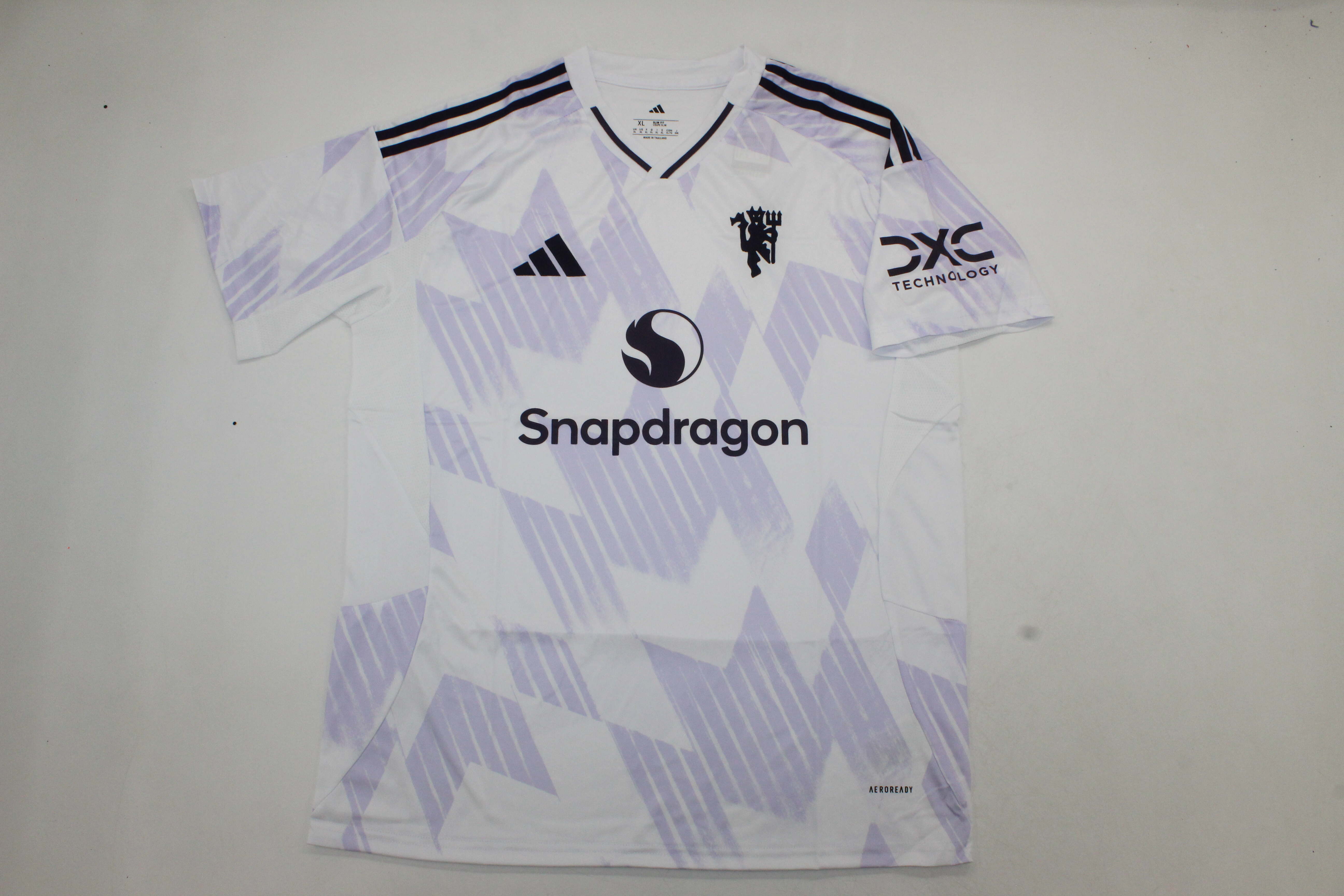 맨체스터 유나이티드 25-26 어웨이 유니폼