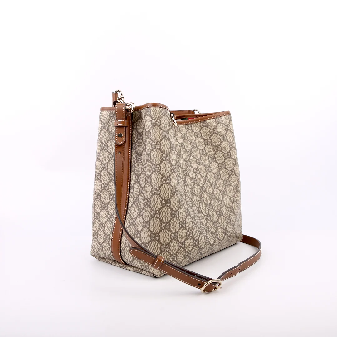 GUCCI 815103 GG Emblem Bucket Medium Brown
