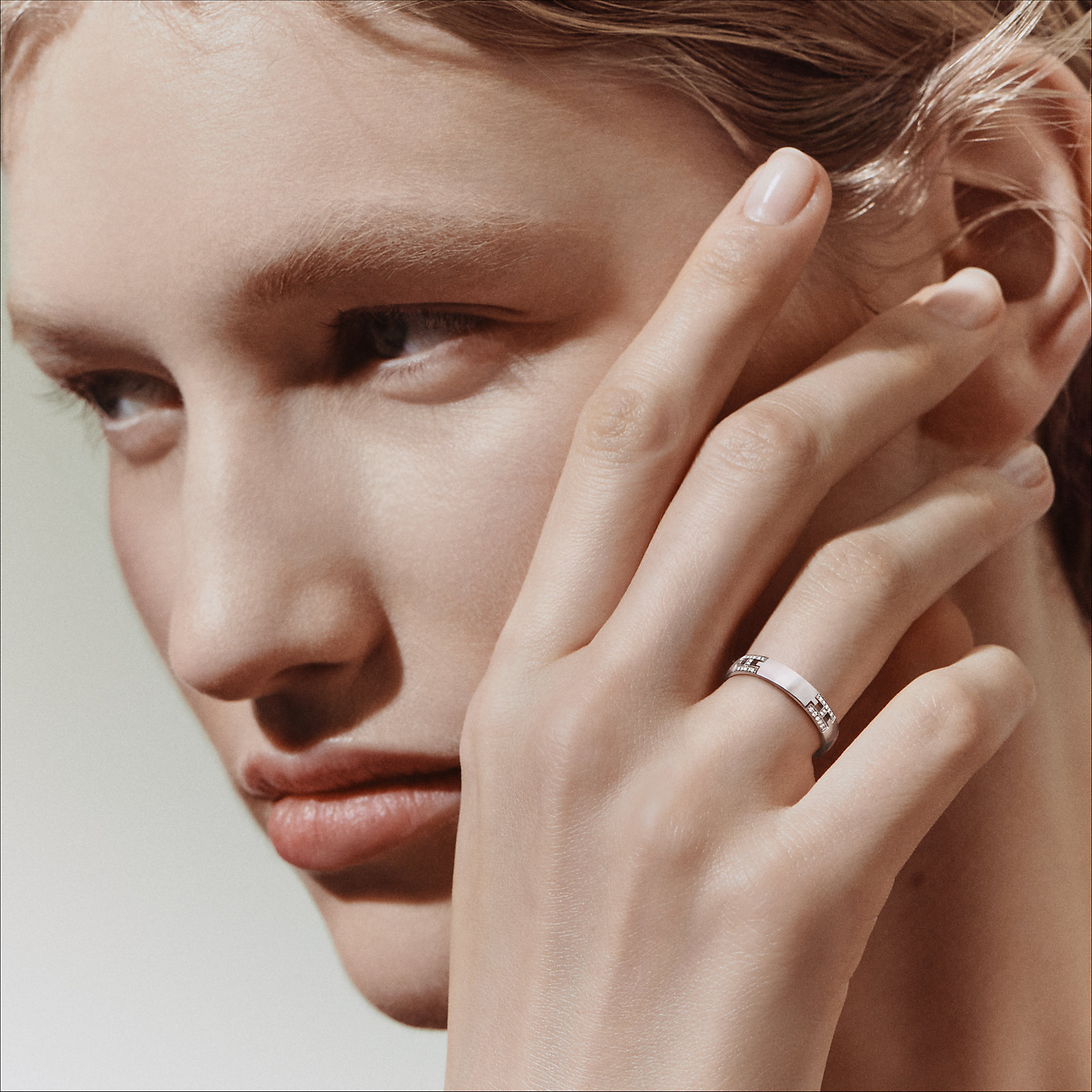 Ever Herakles wedding band