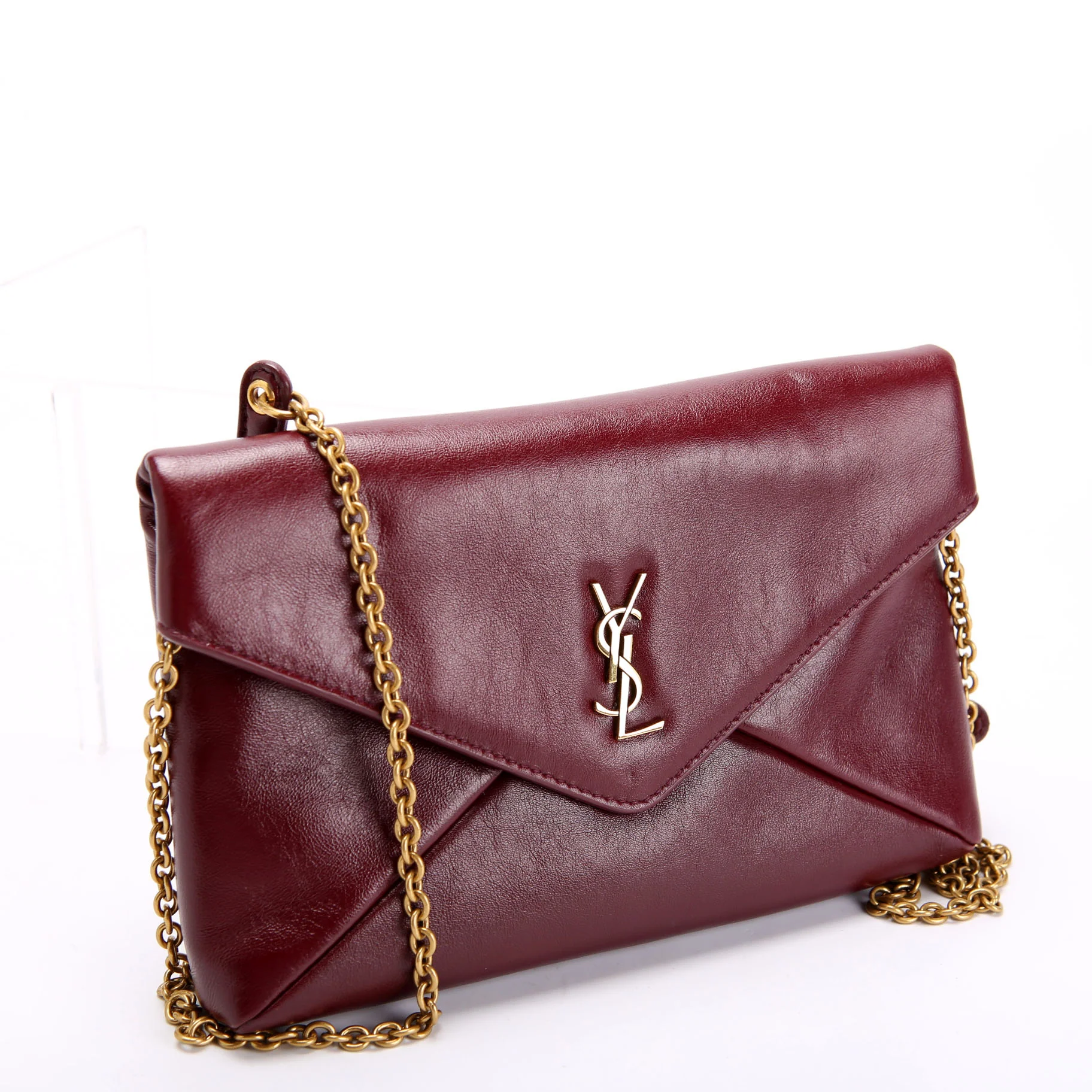 Cassandra Small Chain Pouch Lambskin 847638 Burgundy
