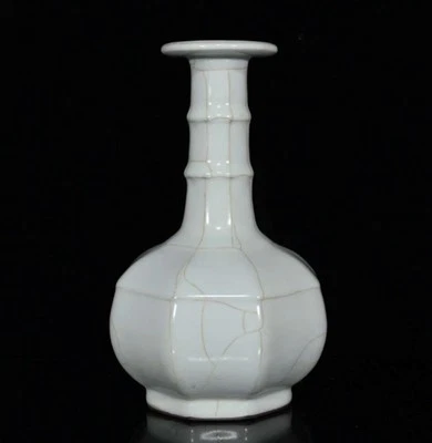 Signed Old Chinese Guan Kiln Vase N4320