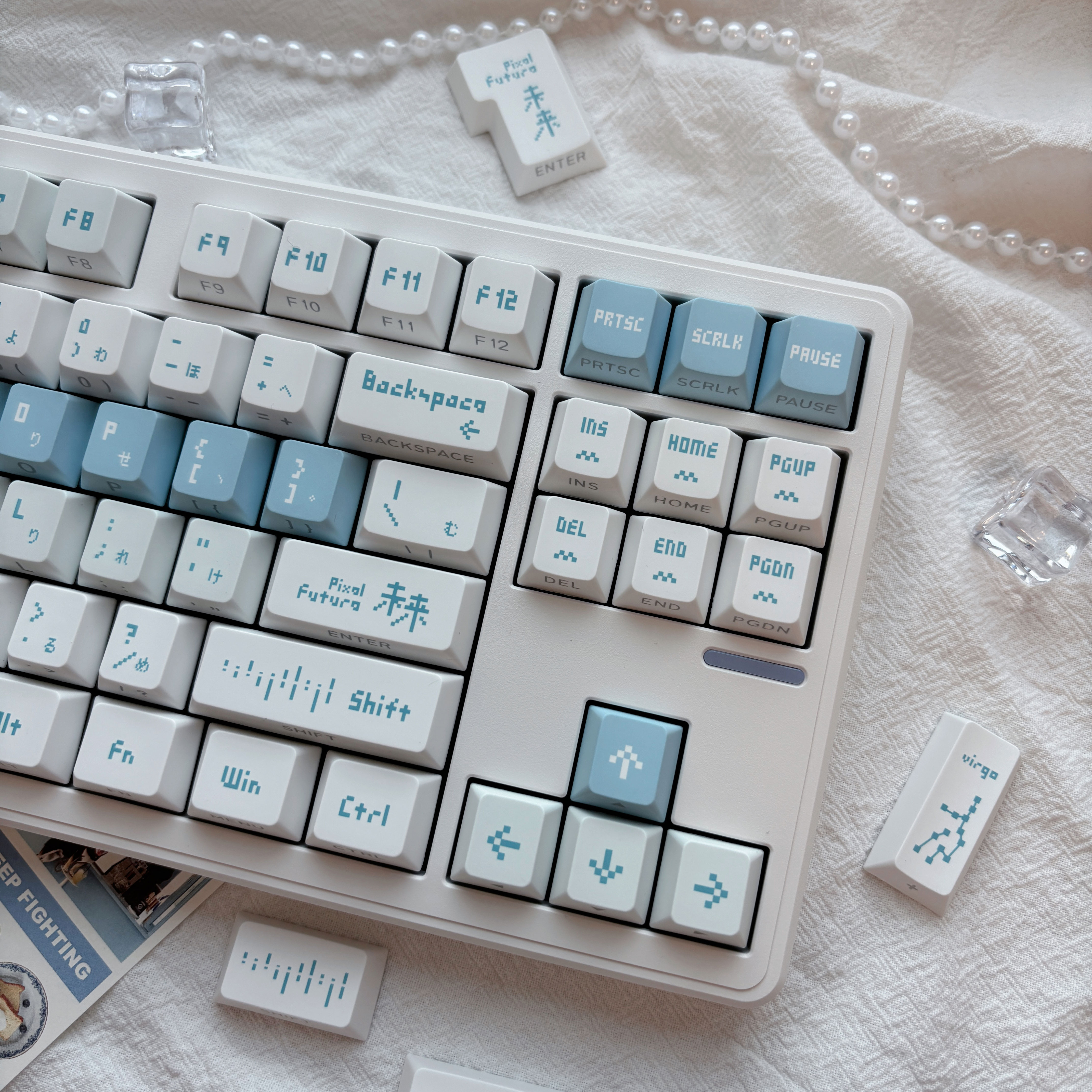 「Pixel·Snow」- PixelFuture SnowMiku PBT Cherry Profile 5-Side Dye-Sublimation Keycap Set – Shine-Through Mini Kit