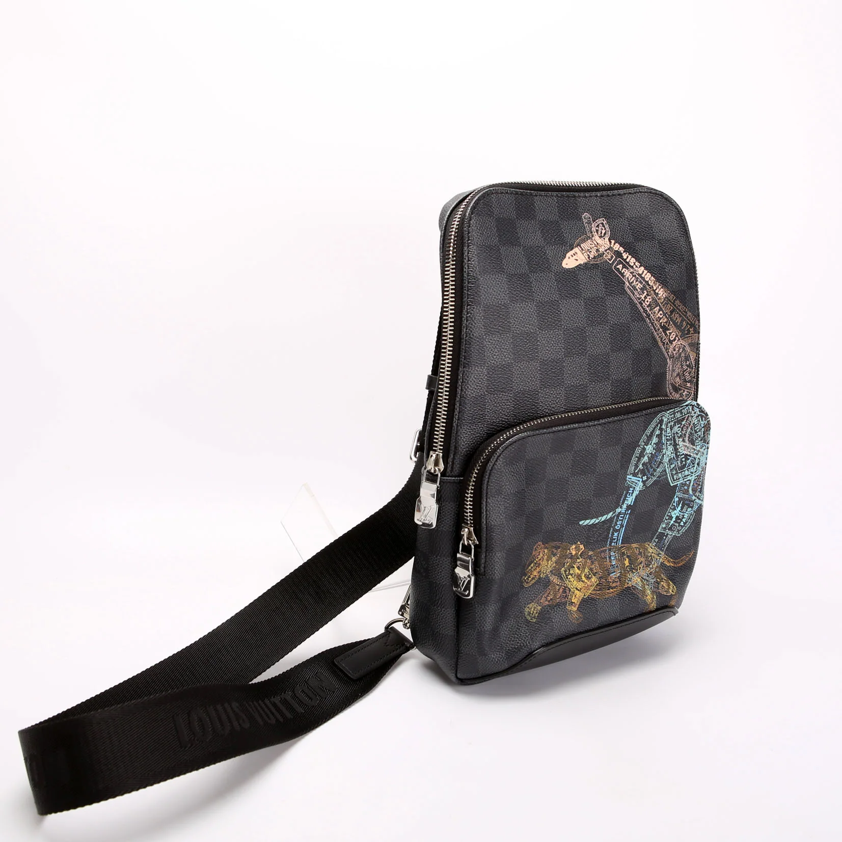 LOUIS VUITTON Avenue Sling Bag Wild Animals Black/Multi