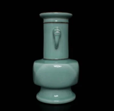 Qianlong Signed Old Fine Chinese Longquan Kiln Vase w/ear