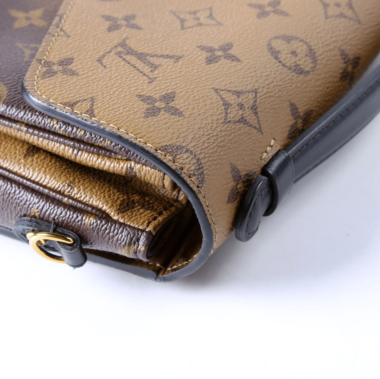 Pochette Metis Reverse Monogram