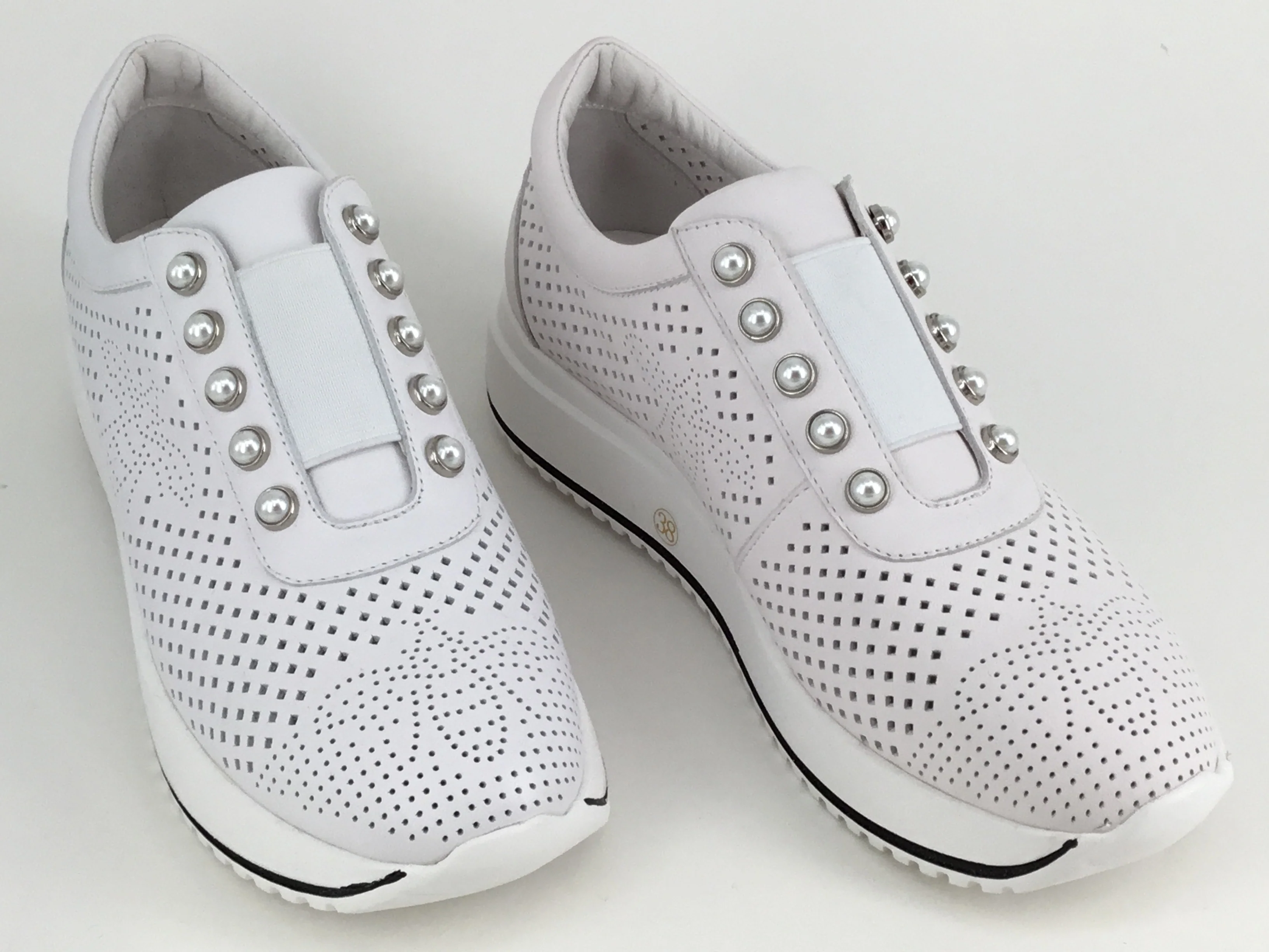 Tango's Groline available in 3 colours