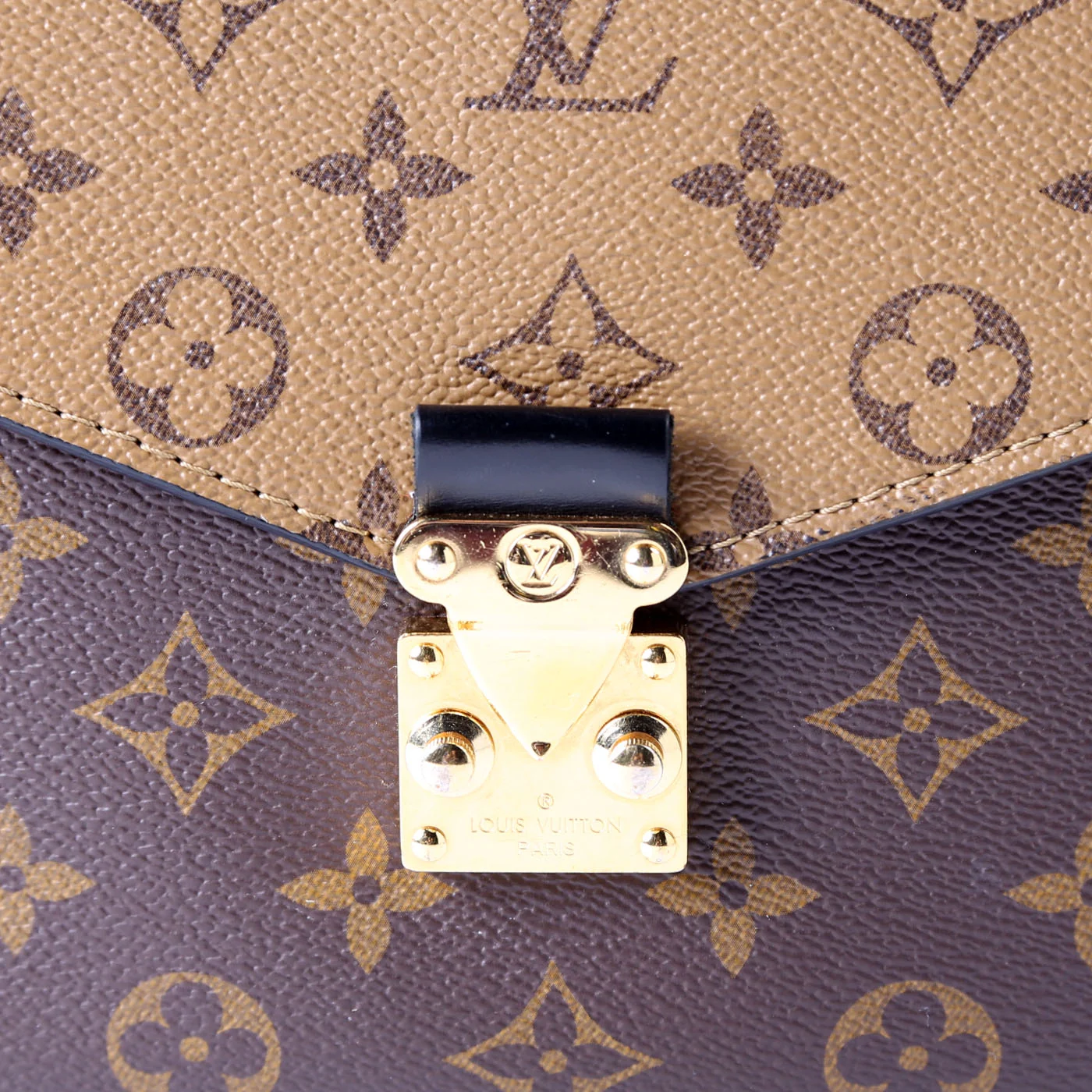 Pochette Metis Reverse Monogram