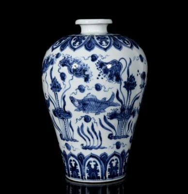 30CM Xuande Signed Old Chinese Blue and White Vase W/fish N3211