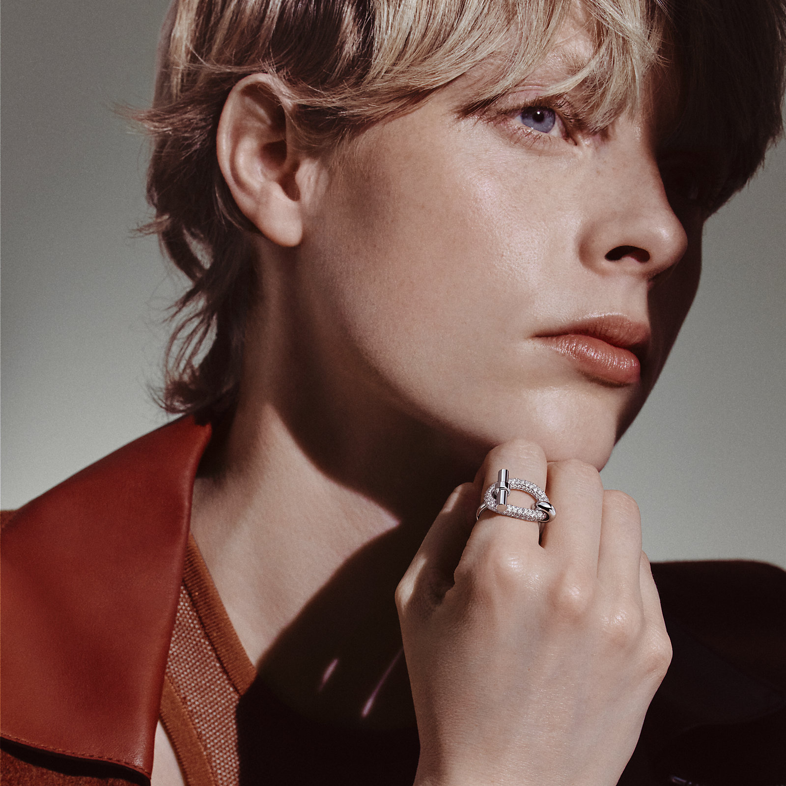 Adage ring