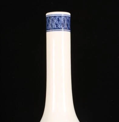 36CM Yongzheng Signed Old Chinese Blue and White Vase W/ lion N1538