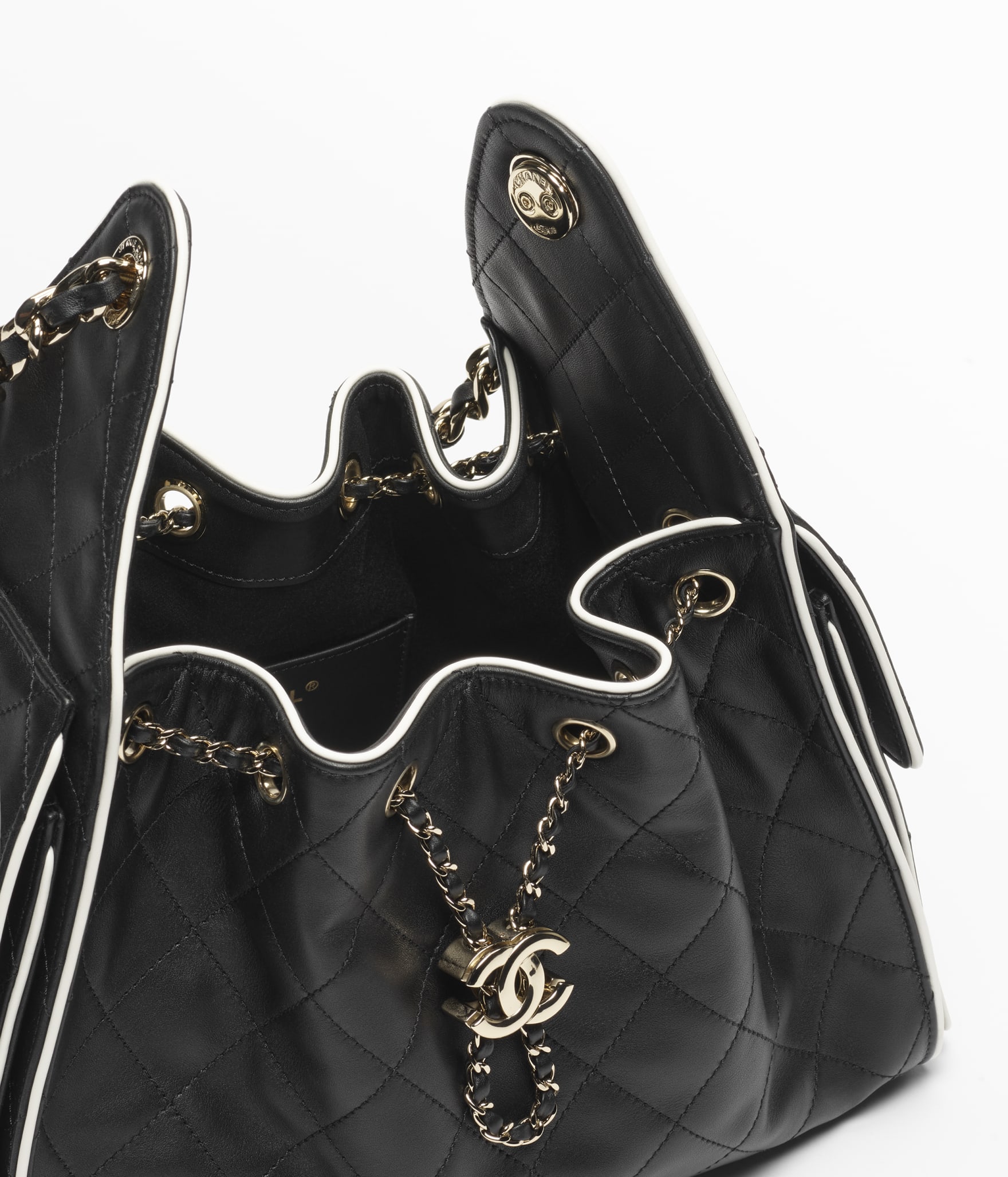 CHANEL 25 Small Handbag