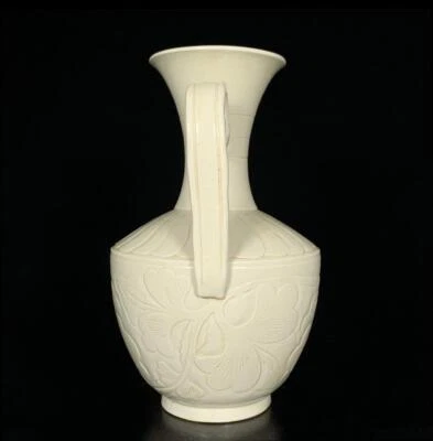 Old Chinese Ding Yao Ding Kiln Teapot w/flower Q1150