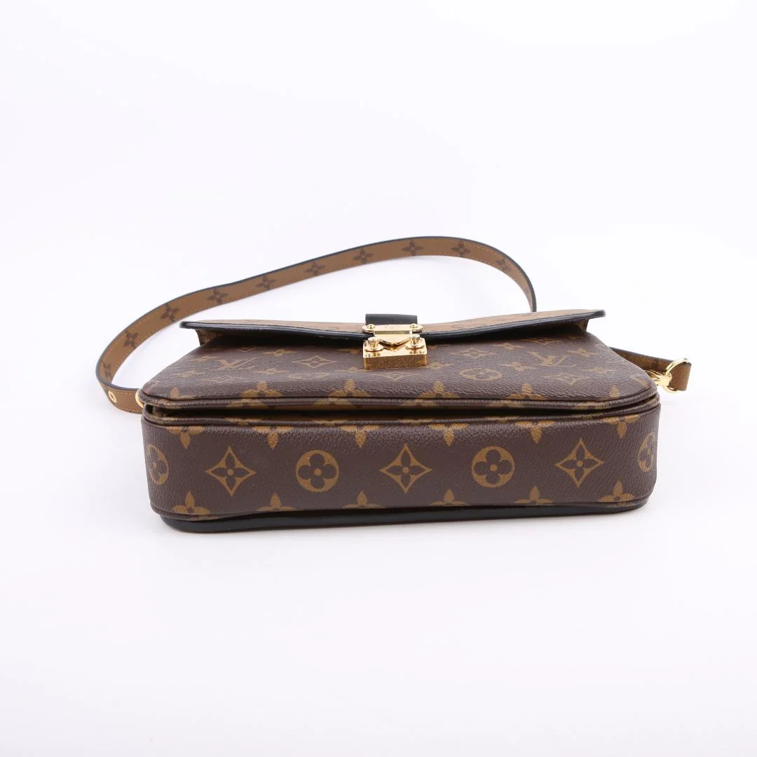 Pochette Metis Reverse Monogram