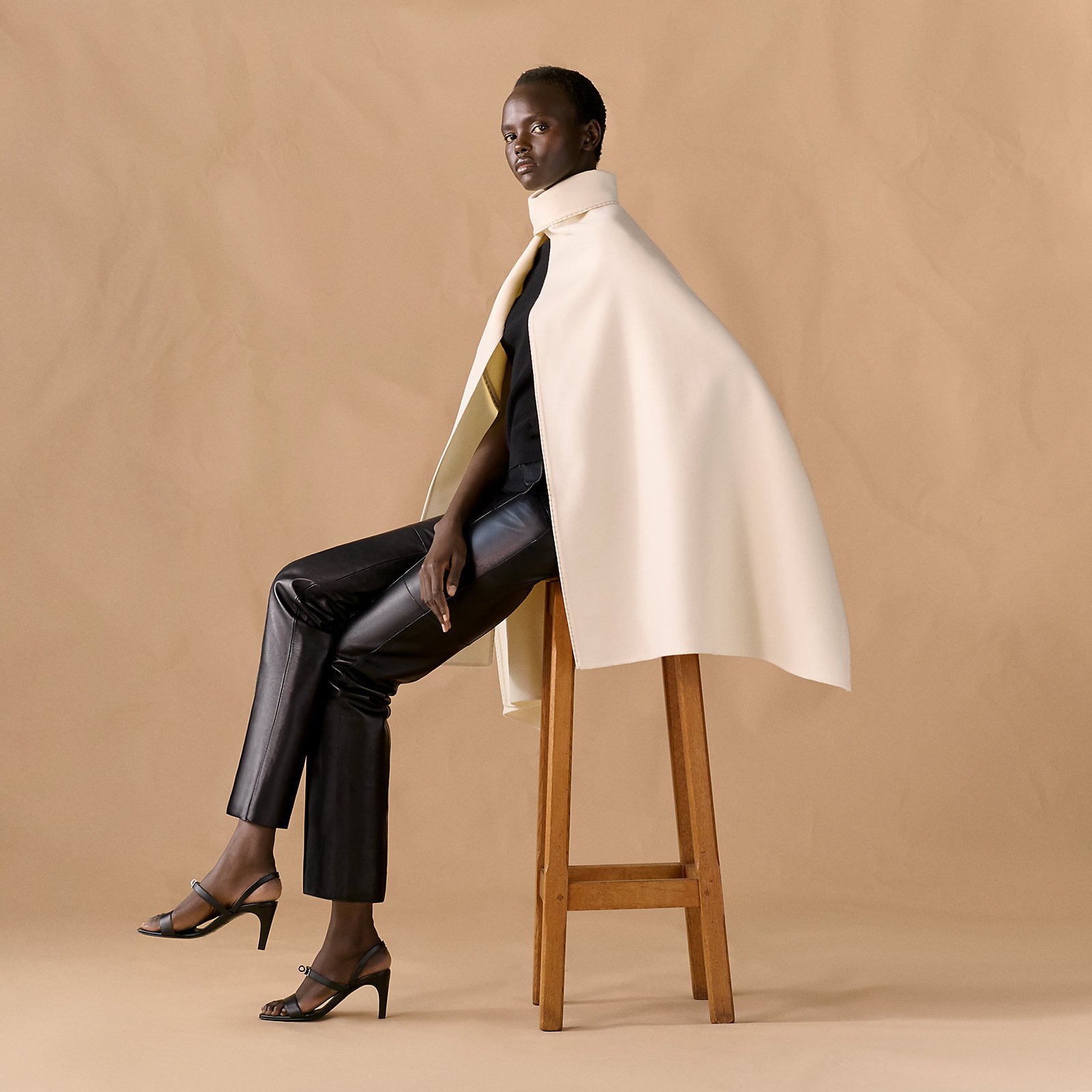 Passepoil Cuir scarf stole
