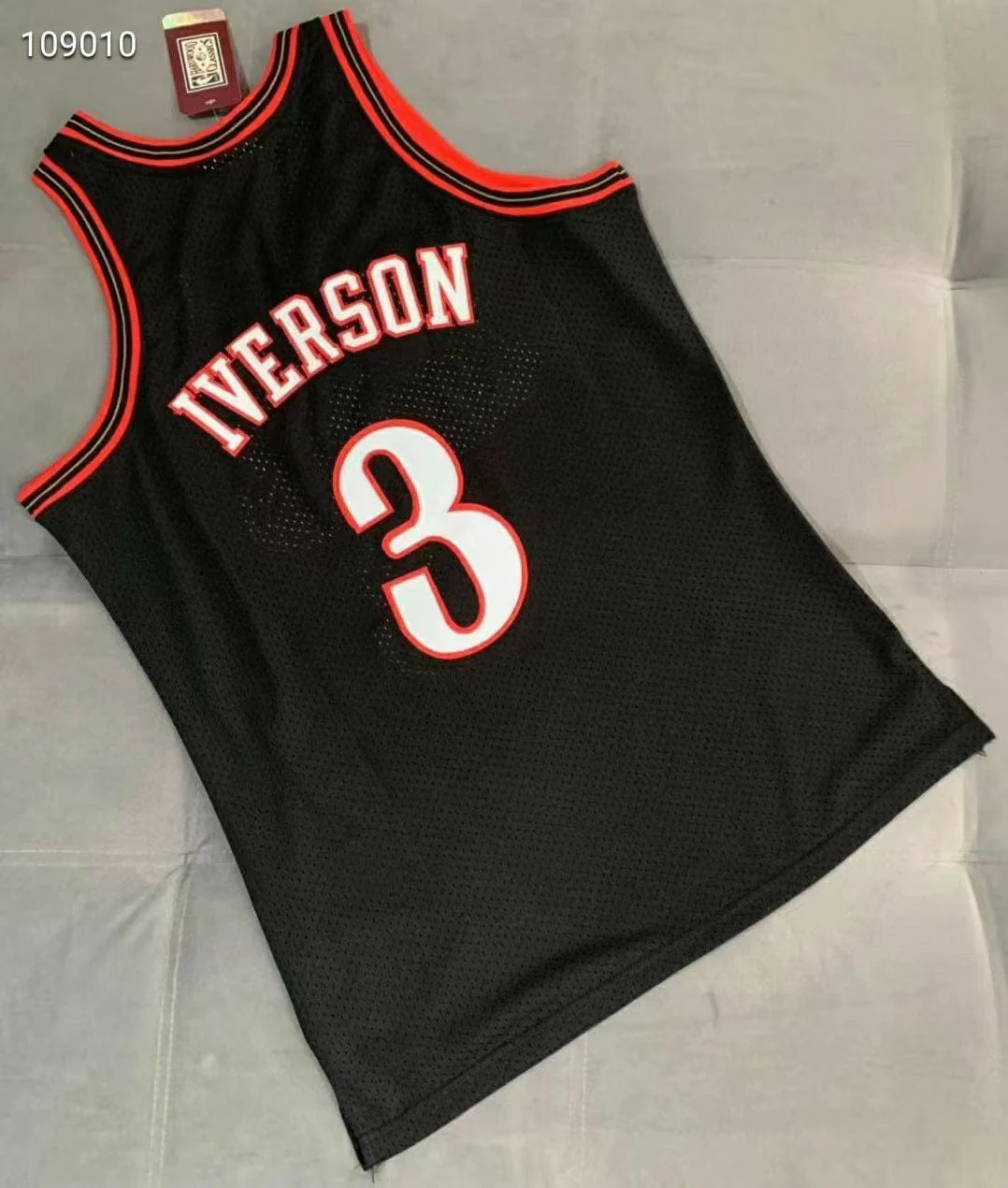 Allen Iverson Philadelphia 76ers Throwback Jersey