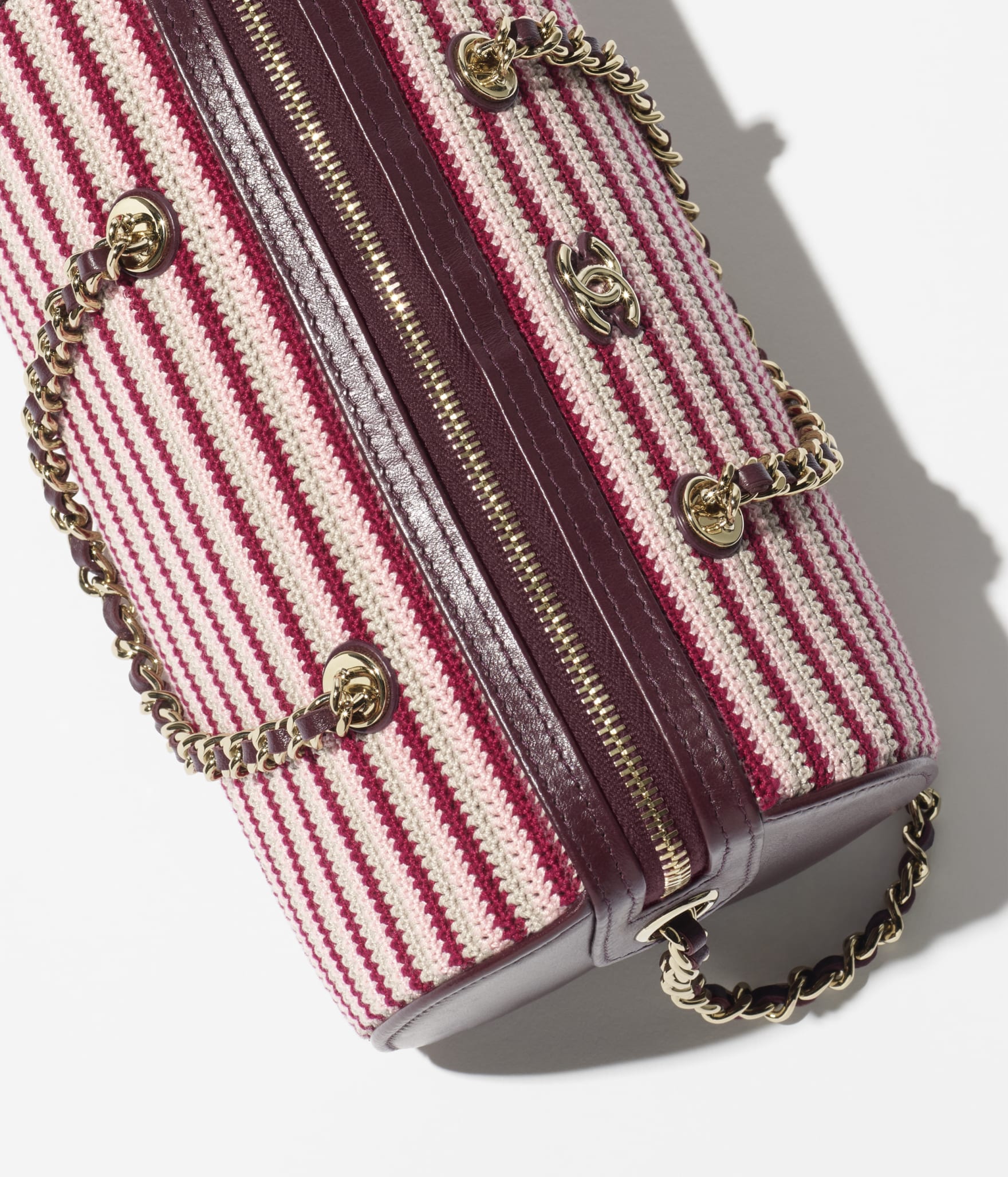 Clutch with chain