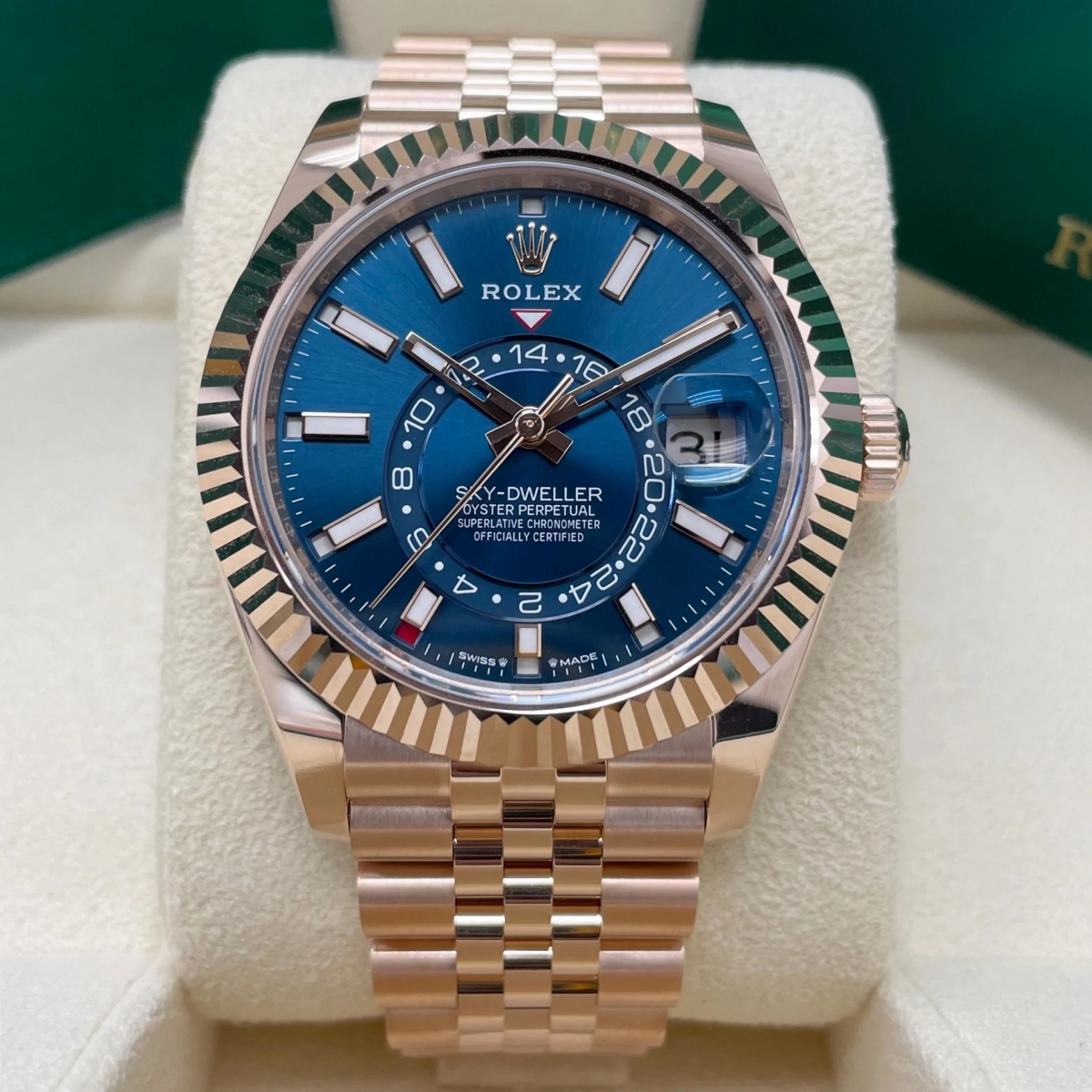 RLX  Sky-Dweller 42mm 336935-0001/0005 Rose Gold Blue Dial Oyster
