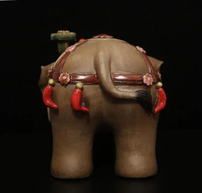 Old Fine Chinese Handmade Yixing Zisha Statue w/elephant