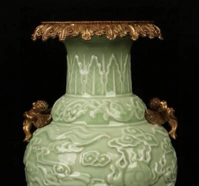 27CM Old Chinese Longquan Kiln Vase w/dragon N1314